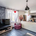 Lägenhet Au Coin De La Petite Chapelle Gitesdes2vallees Cornimont