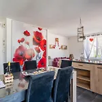 Au Coin De La Petite Chapelle Gitesdes2vallees Lägenhet *